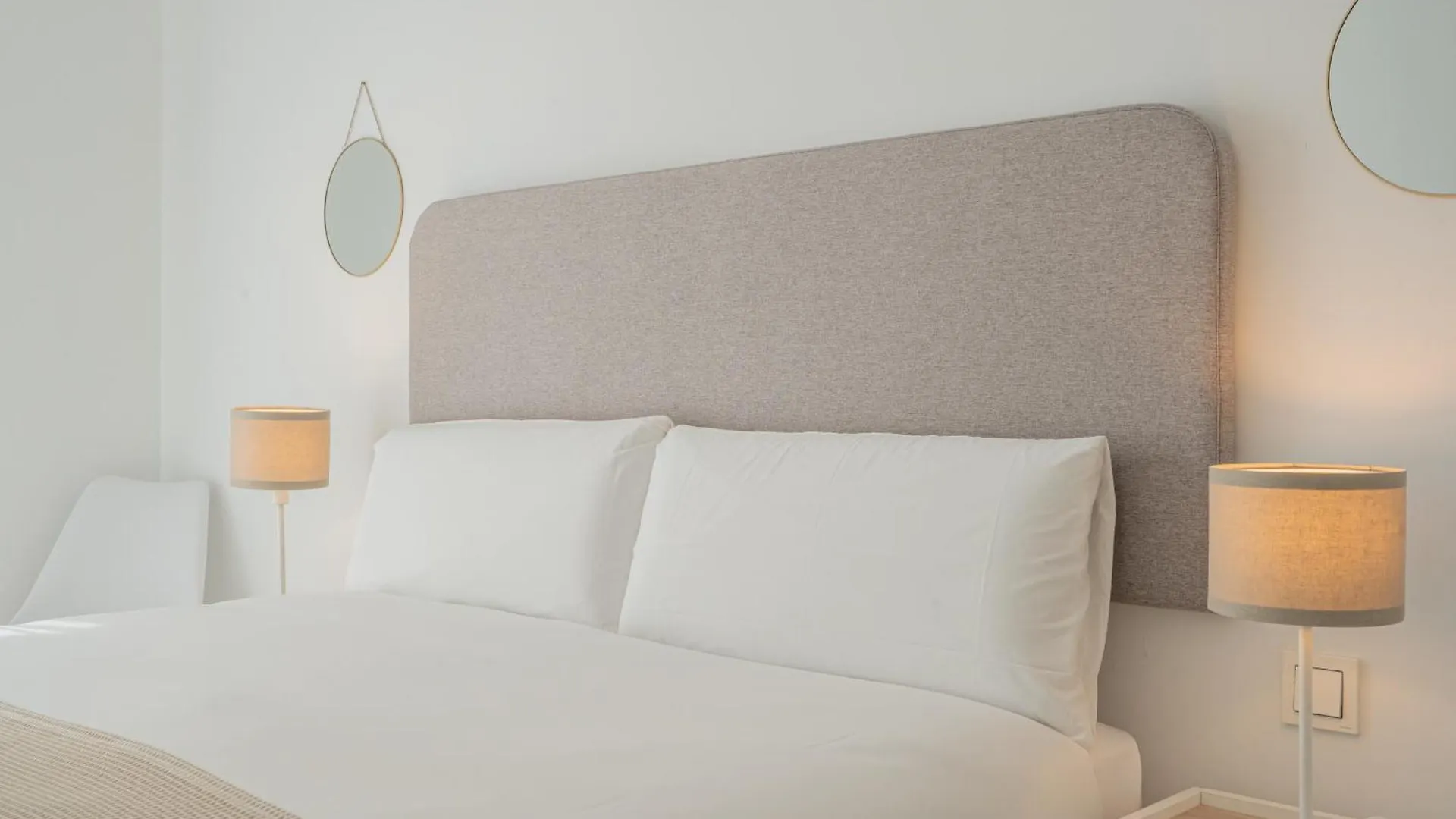 Stay U-Nique Apartments Martiricos Малага 0*,  Испания