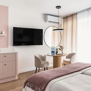 Rose With Bath By Oneapartments Apartament Sopot